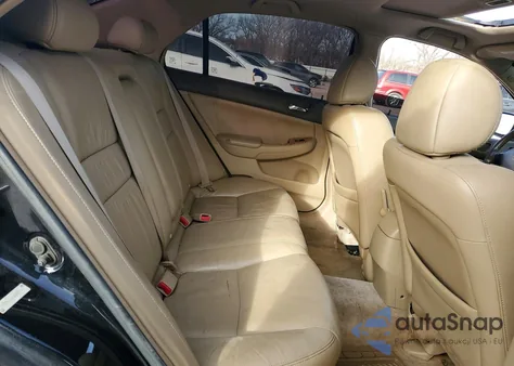 2005 Honda Accord Ex z USA, uszkodzony, nr VIN 1HGCM66545A048871